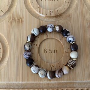NWT Zebra Jasper beaded stretch bracelet with gold accents